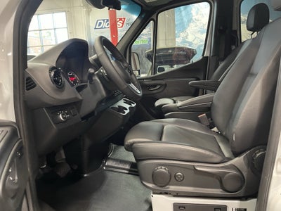 2024 Mercedes-Benz Sprinter 2500 Passenger 170 WB