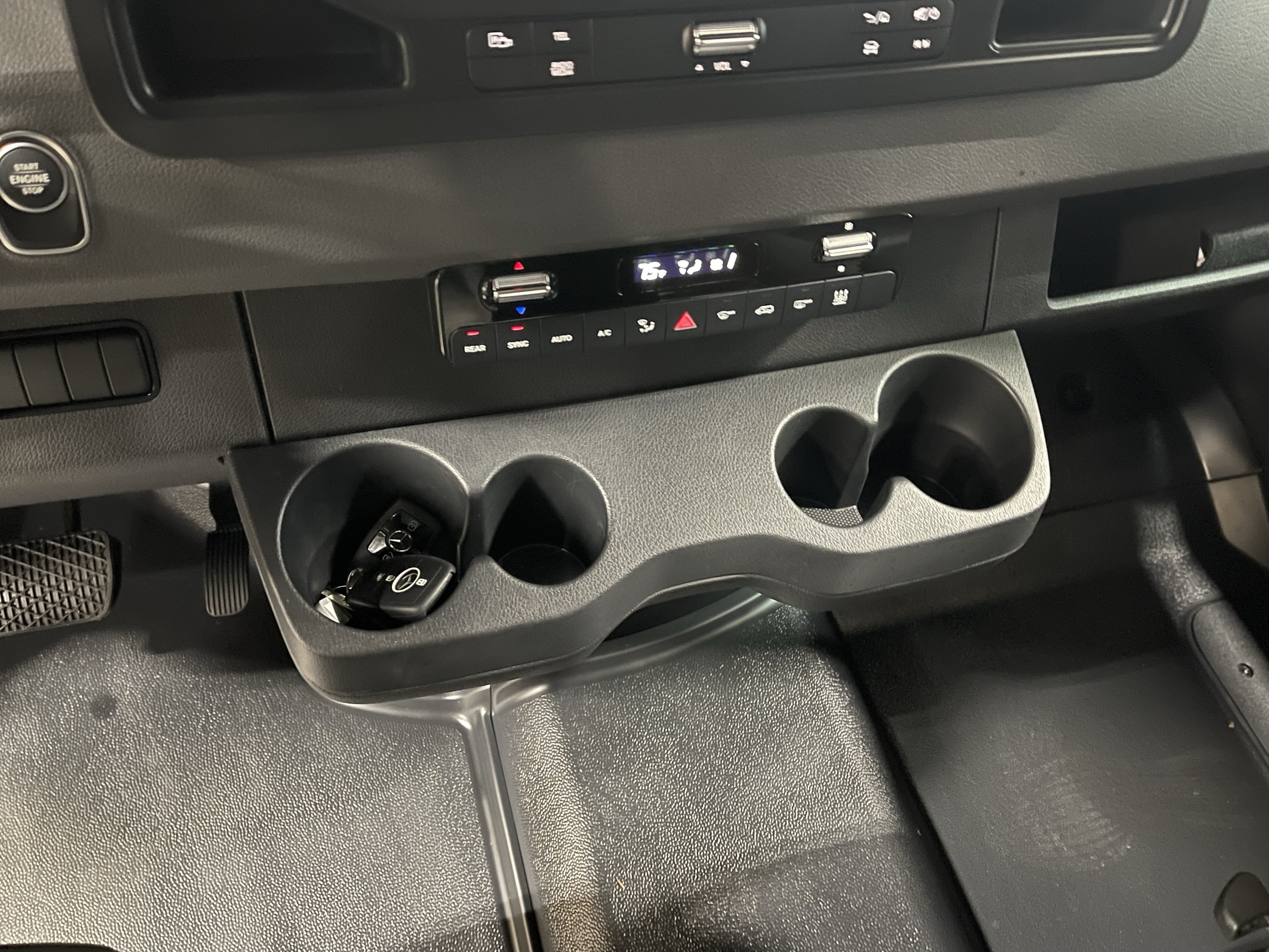 2024 Mercedes-Benz Sprinter 2500 Passenger 170 WB