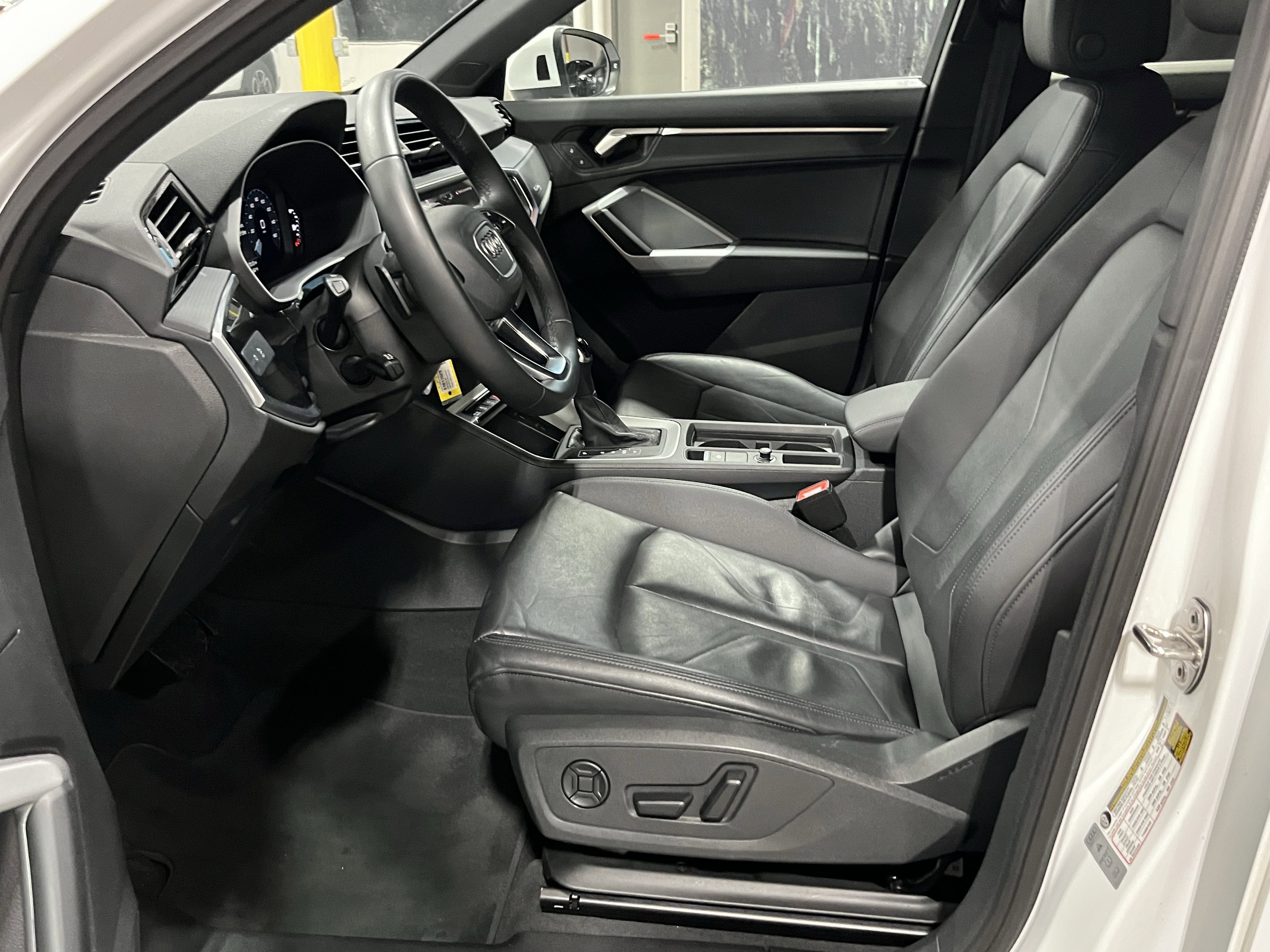 2025 Audi Q3 Premium