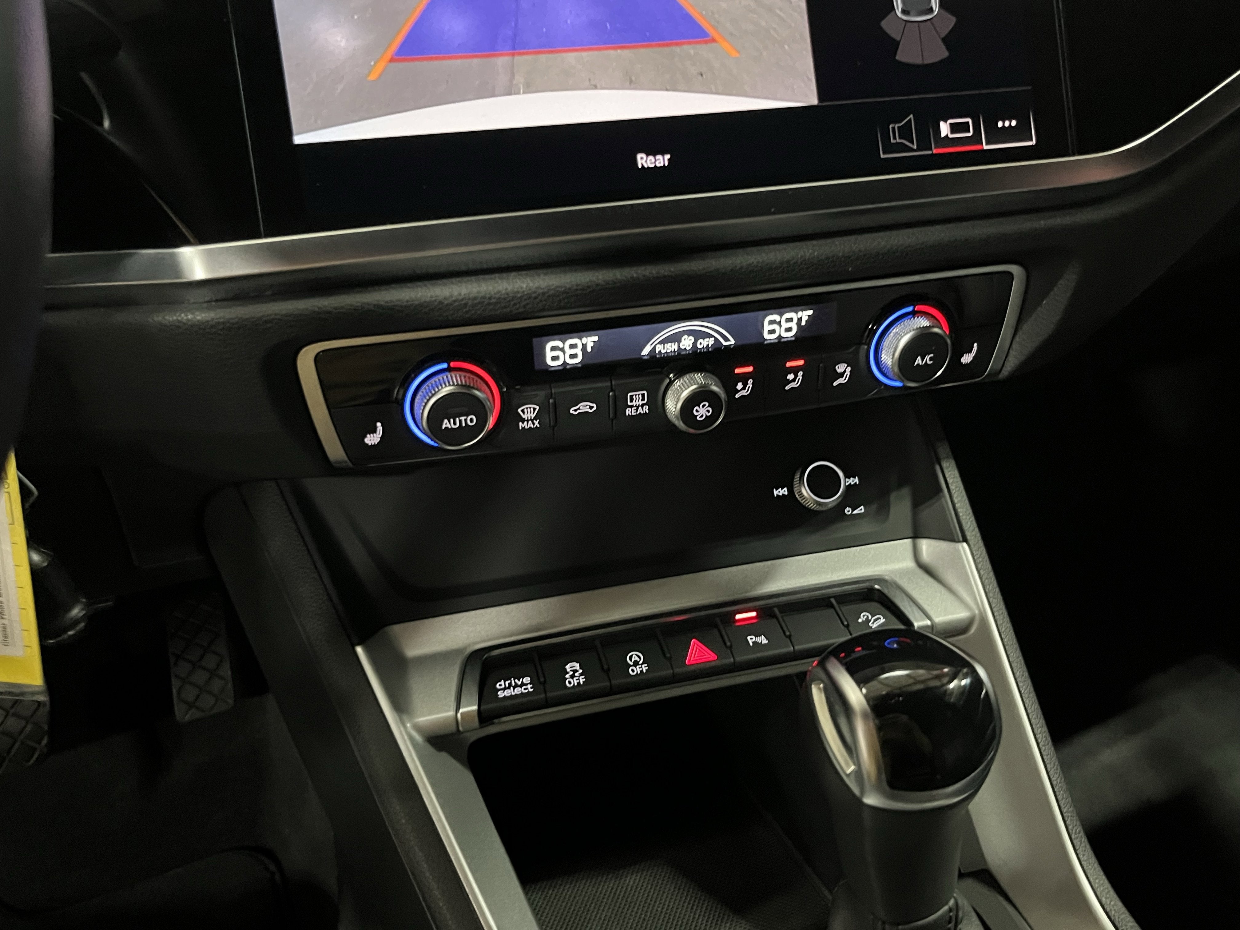 2025 Audi Q3 Premium