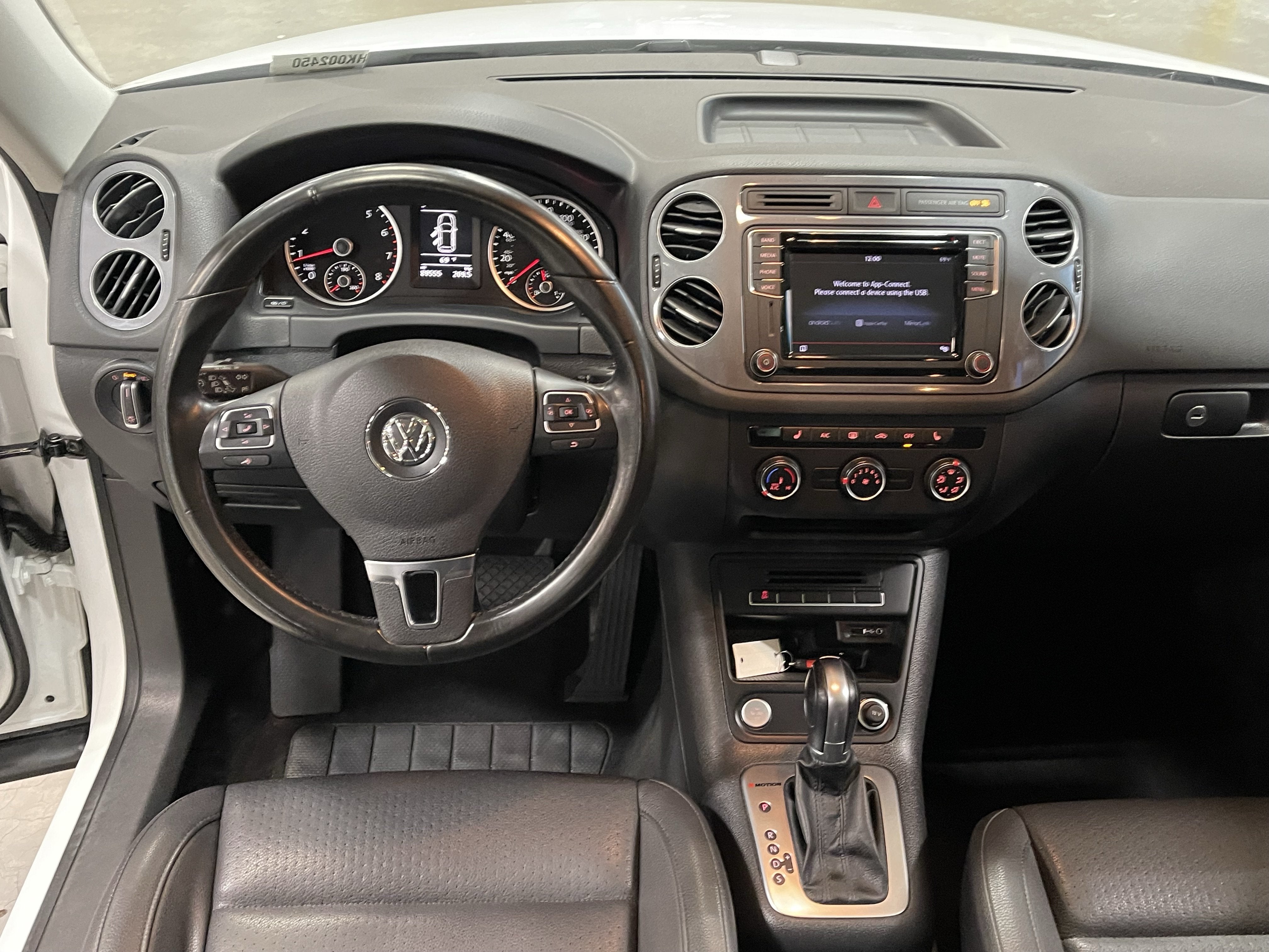 2017 Volkswagen Tiguan 2.0T Wolfsburg Edition
