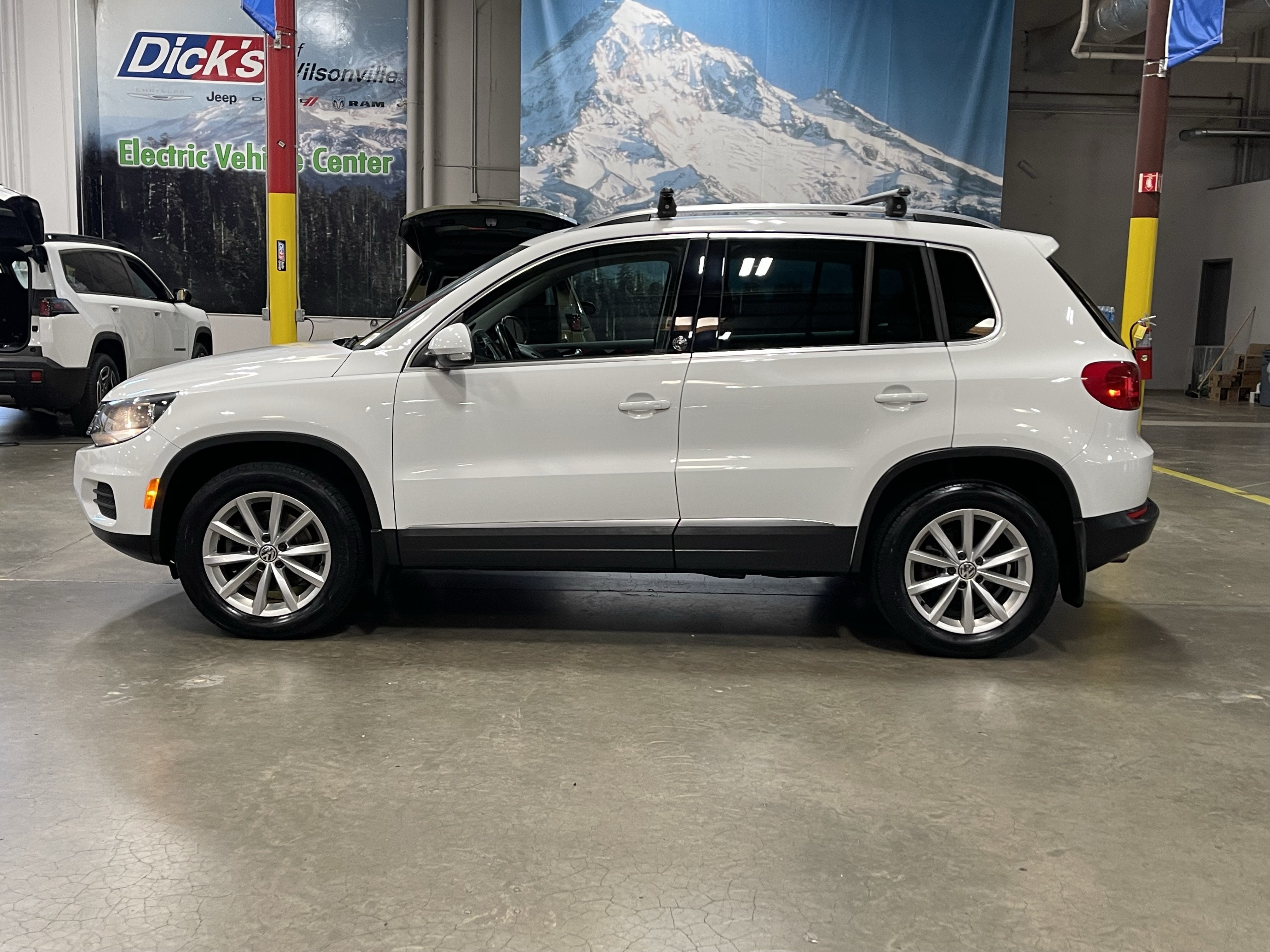 Used 2017 Volkswagen Tiguan Wolfsburg Edition with VIN WVGSV7AX3HK002450 for sale in Wilsonville, OR