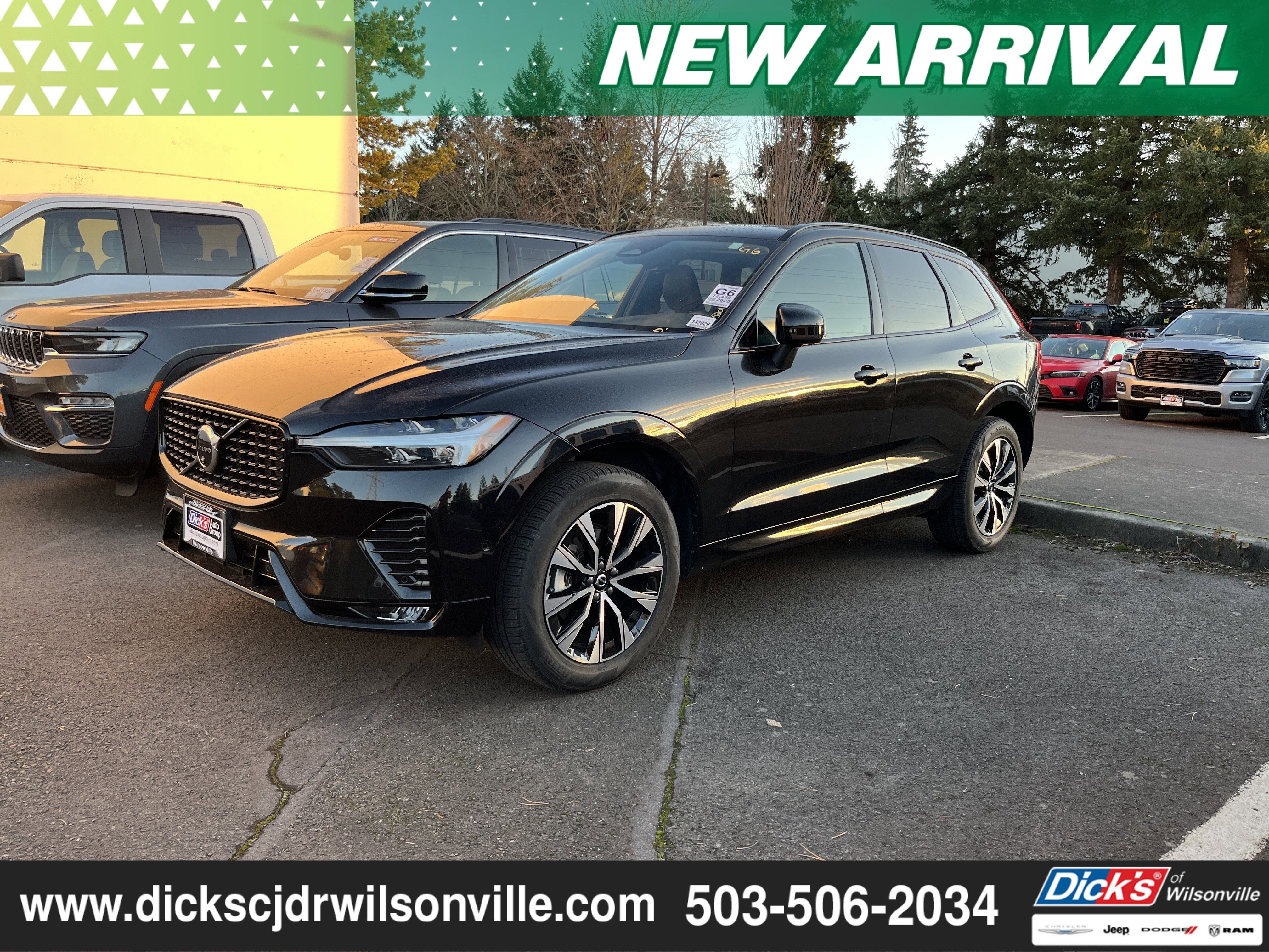 2025 Volvo XC60 B5 Plus