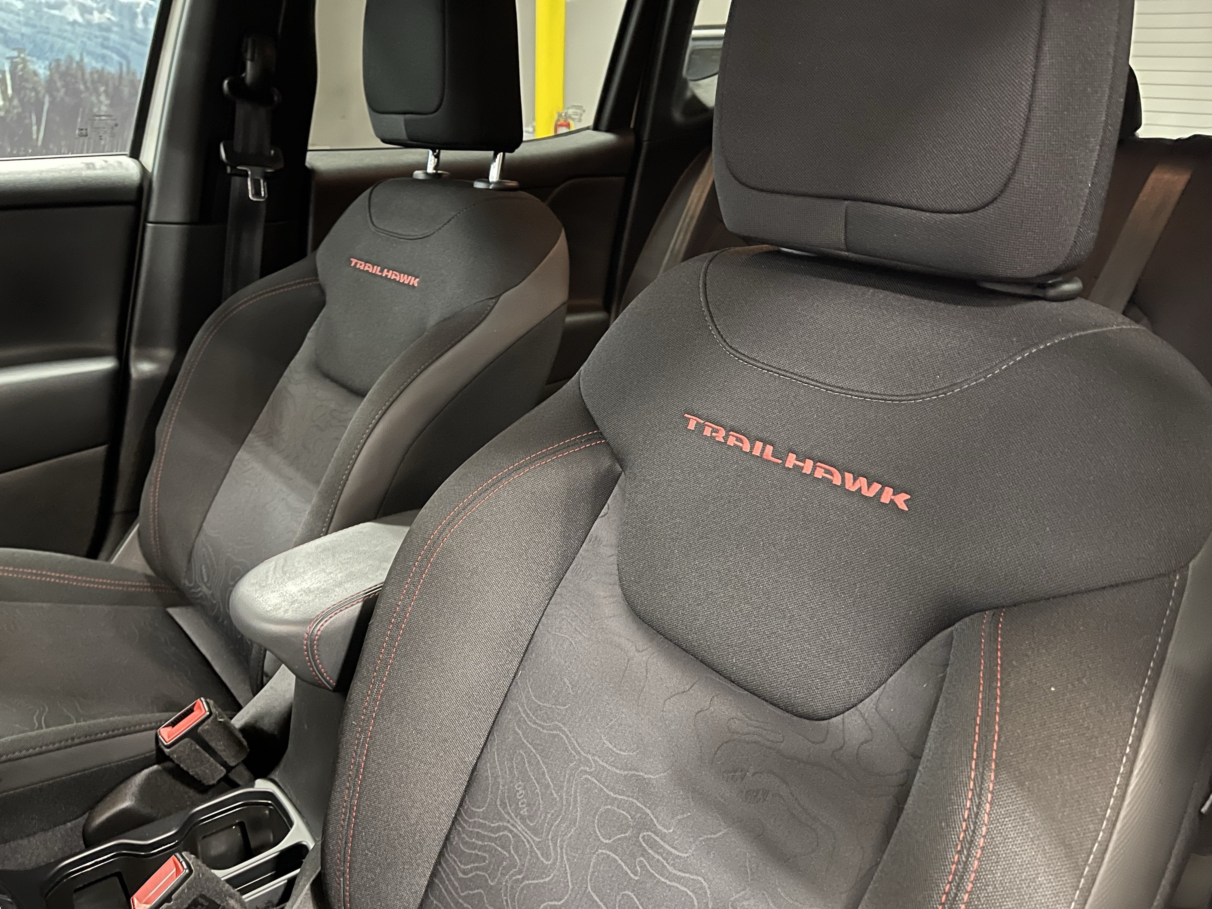 2023 Jeep Renegade Trailhawk