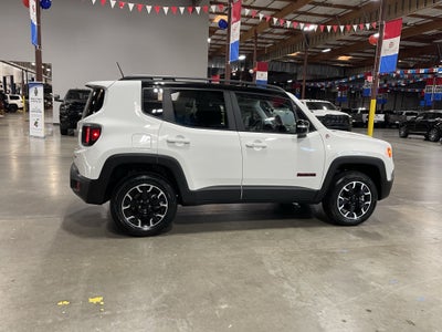 2023 Jeep Renegade Trailhawk