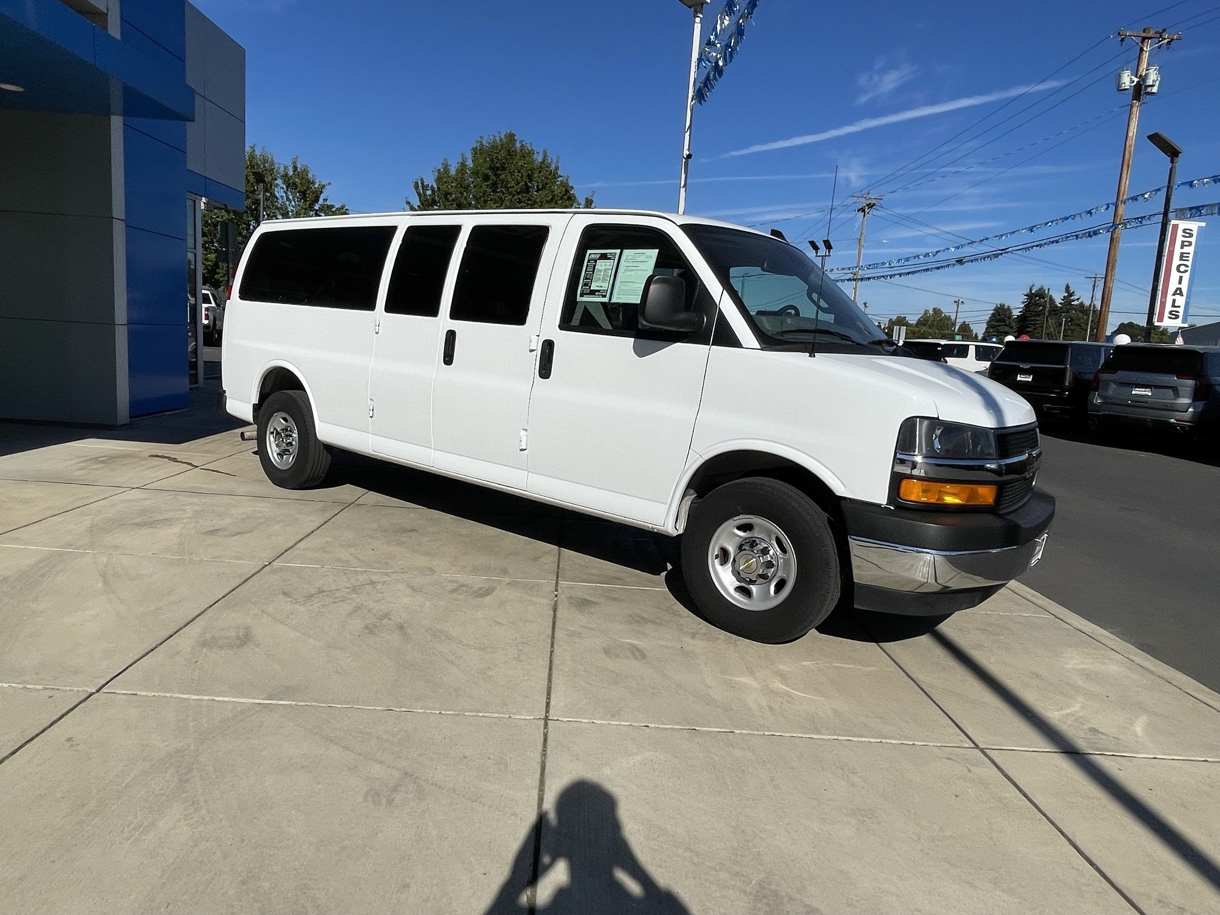 2024 Chevrolet Express Passenger LT