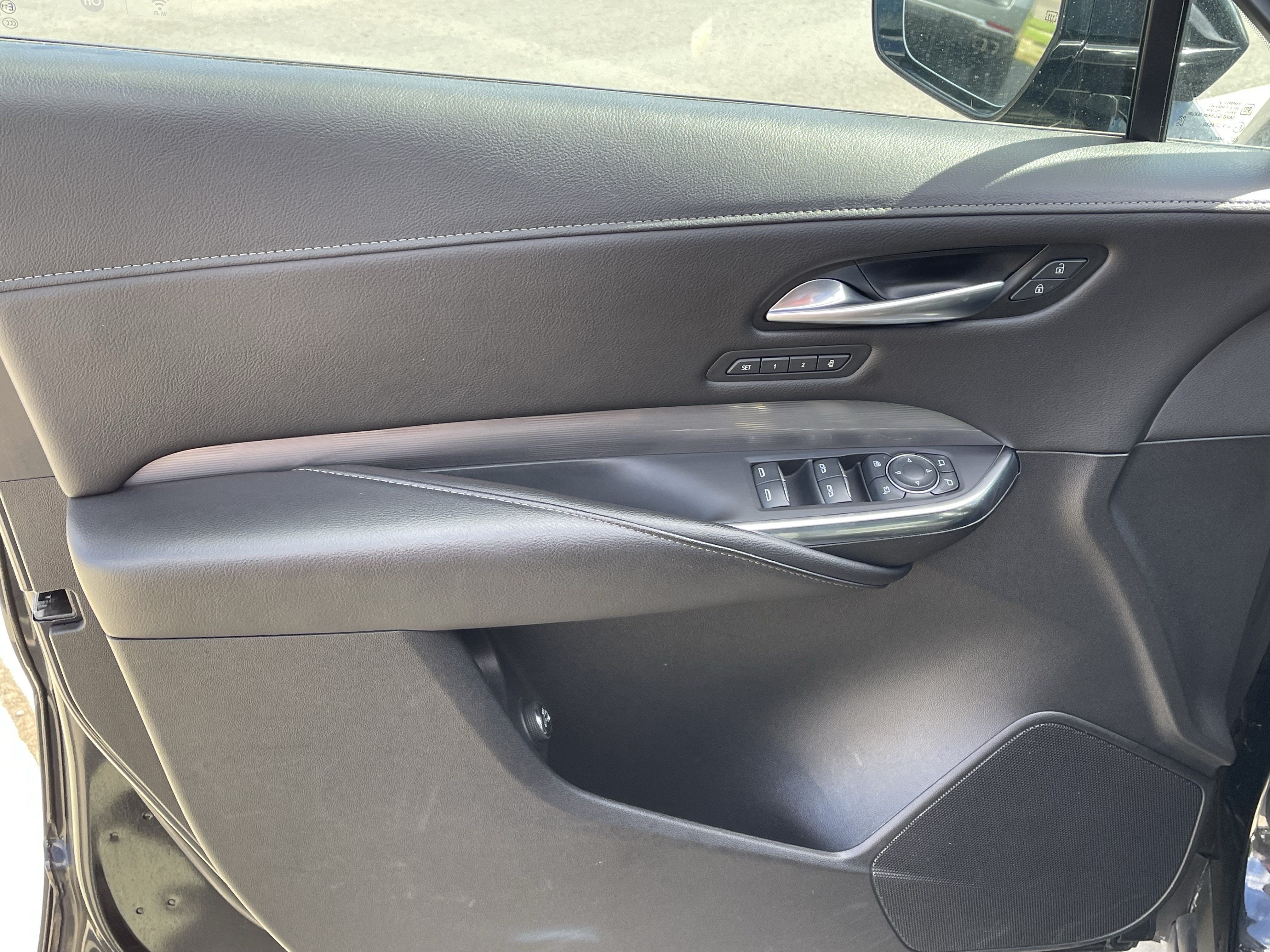 2024 Cadillac XT4 AWD Premium Luxury